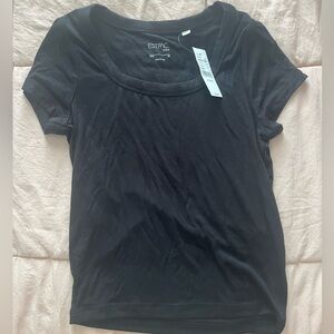 NWT scoop neck pacsun tee